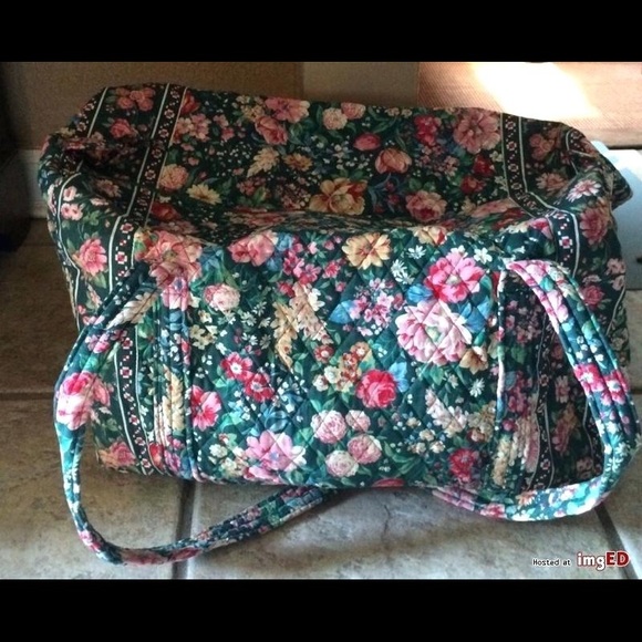 ISO VERA BRADLEY DUFFLE BAG - Picture 3 of 3